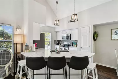 9064 Lake Chase Island Way, Tampa, FL 33626 - Photo 11