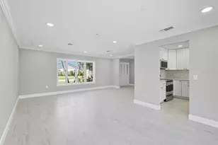 6994 Country Lakes Cir, Sarasota, FL 34243 - Photo 13