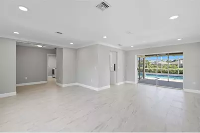 6994 Country Lakes Circle, Sarasota, FL 34243 - Photo 11