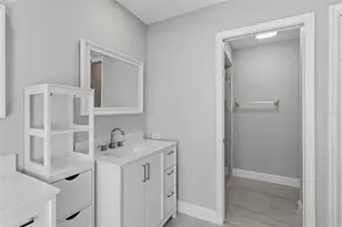 6994 Country Lakes Cir, Sarasota, FL 34243 - Photo 45