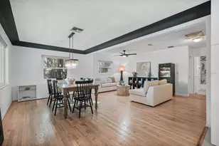 3027 Burlington Ave N, Saint Petersburg, FL 33713 - Photo 5