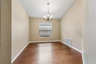 5646 Paddock Trail Dr, Tampa, FL 33624 - Photo 5