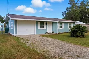 10765 W Spring Cir, Crystal River, FL 34428 - Photo 1