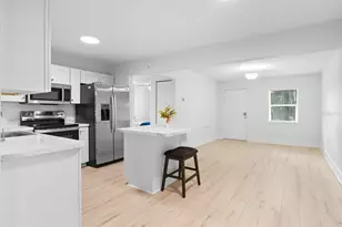 10765 W Spring Cir, Crystal River, FL 34428 - Photo 11