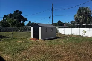 1717 Colleen St, Sarasota, FL 34231 - Photo 17