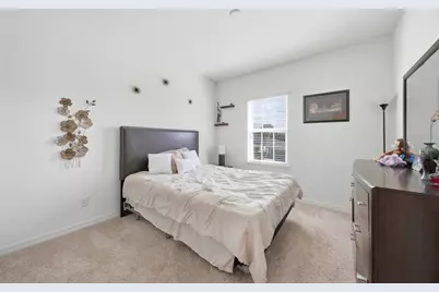 8015 Marbella Creek Avenue, Tampa, FL 33625 - Photo 17