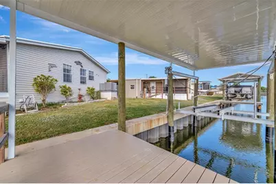 142 S Saint Thomas Circle, Apollo Beach, FL 33572 - Photo 9