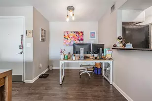 782 Village Lake Terrace N, Saint Petersburg, FL 33716 - Photo 13