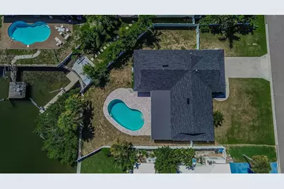 4568 40th Street S, Saint Petersburg, FL 33711 - Photo 3