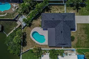 4568 40th St S, Saint Petersburg, FL 33711 - Photo 3