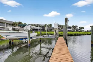 620 Yardarm Dr, Apollo Beach, FL 33572 - Photo 37