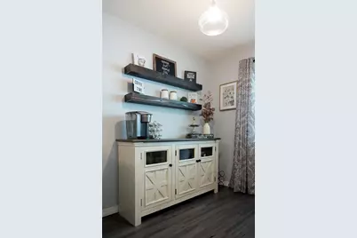 650 Pinellas Point Drive S #211, Saint Petersburg, FL 33705 - Photo 9