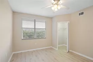 1200 Country Club Dr, Largo, FL 33771 - Photo 21