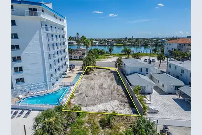 10178 Gulf Boulevard, Treasure Island, FL 33706 - Photo 9