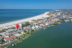 10178 Gulf Blvd, Treasure Island, FL 33706 - Photo 11