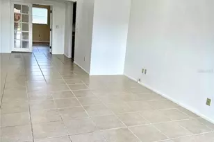 10213 Westport Ct, Tampa, FL 33615 - Photo 5