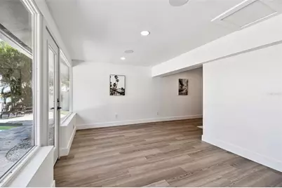 320 Palm Island NE, Clearwater Beach, FL 33767 - Photo 19