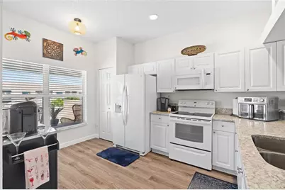 6330 99th Way N #14C, Saint Petersburg, FL 33708 - Photo 7