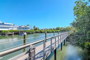 800 Collany Rd, Tierra Verde, FL 33715 - Photo 25