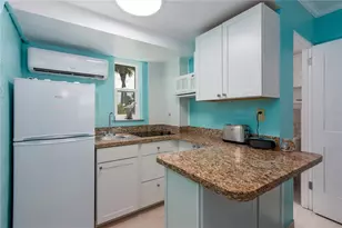 11730 Gulf Blvd, Treasure Island, FL 33706 - Photo 5