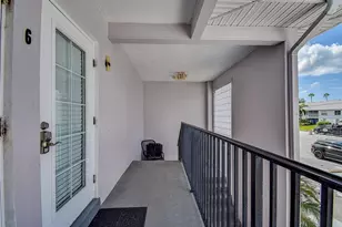 11975 3rd St E, Treasure Island, FL 33706 - Photo 5