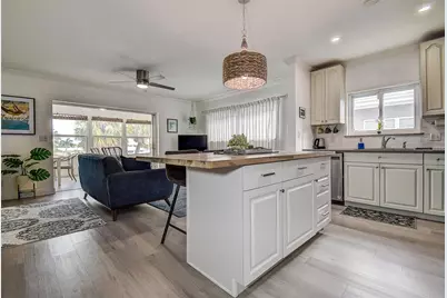 11975 3rd Street E #6, Treasure Island, FL 33706 - Photo 7