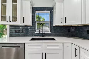 1734 Maiden Ln, Largo, FL 33774 - Photo 13