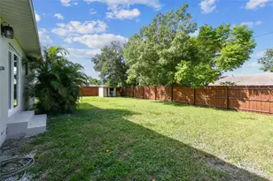 1734 Maiden Ln, Largo, FL 33774 - Photo 37