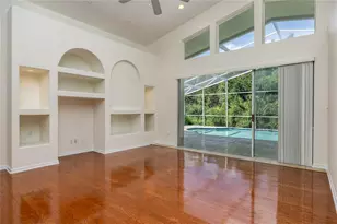 8132 Brinegar Cir, Tampa, FL 33647 - Photo 7