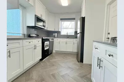 17734 1st Street E, Redington Shores, FL 33708 - Photo 9