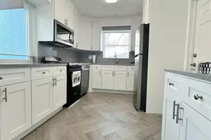 17734 1st St E, Redington Shores, FL 33708 - Photo 9