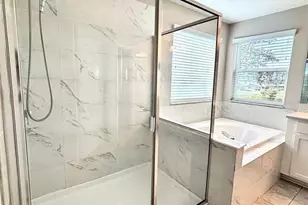 19592 Breynia Dr, Lutz, FL 33558 - Photo 21