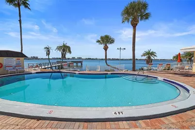 4550 Cove Circle #704, Saint Petersburg, FL 33708 - Photo 11