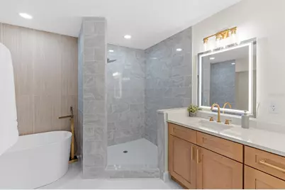 4631 W Sunset Boulevard, Tampa, FL 33629 - Photo 29