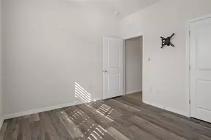 12735 Eastpointe Dr, Dade City, FL 33525 - Photo 35