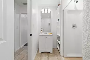 2010 Lee Dr, Valrico, FL 33594 - Photo 23