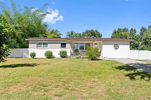 2010 Lee Dr, Valrico, FL 33594 - Photo 1