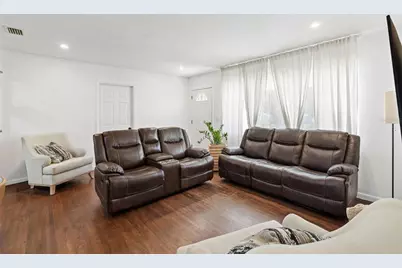 2010 Lee Drive, Valrico, FL 33594 - Photo 7