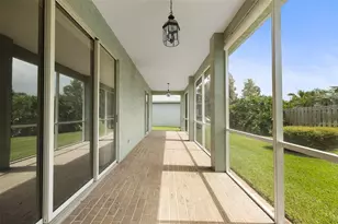 10136 Kingsbridge Ave, Tampa, FL 33626 - Photo 25