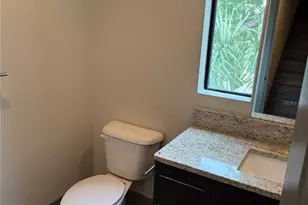 4810 W McElroy Ave W, Tampa, FL 33611 - Photo 11