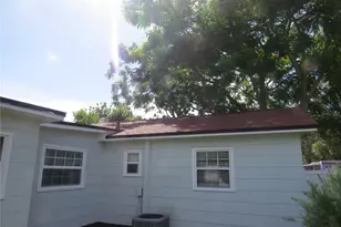 4641 41st Ave N, Saint Petersburg, FL 33714 - Photo 11