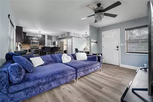 4220 19th St N, Saint Petersburg, FL 33714 - Photo 13