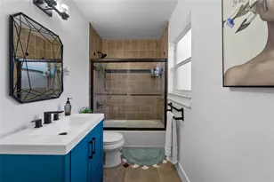 4220 19th St N, Saint Petersburg, FL 33714 - Photo 19