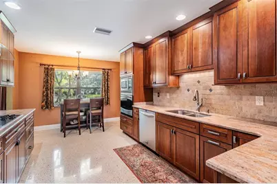 3909 Hudson Lane, Tampa, FL 33618 - Photo 13