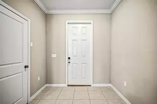 31945 Blue Passing Loop, Wesley Chapel, FL 33545 - Photo 3