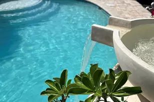 341 Pine Tree Rd, Venice, FL 34293 - Photo 5