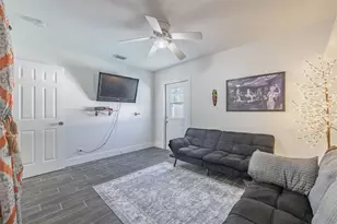 5616 Halifax Dr, Tampa, FL 33615 - Photo 23