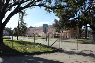 414 E Emily St, Tampa, FL 33603 - Photo 27