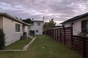 734 21st Ave S, Saint Petersburg, FL 33705 - Photo 1