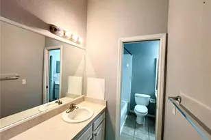 18805 Duquesne Dr, Tampa, FL 33647 - Photo 17